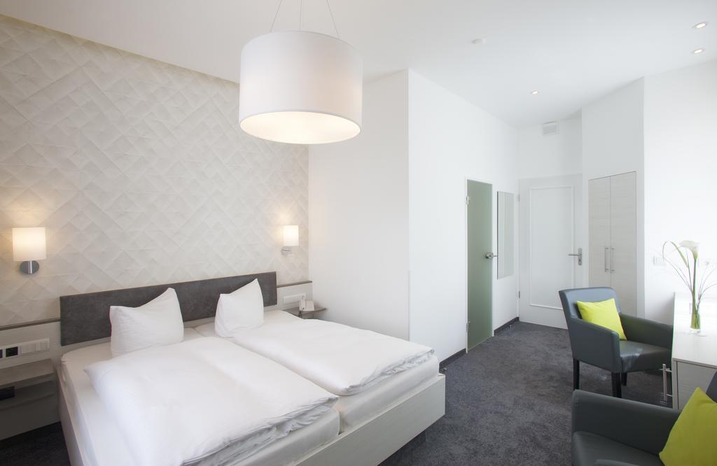 Ebner - Boutique-Hotel & Konditorei Λιντάου Δωμάτιο φωτογραφία