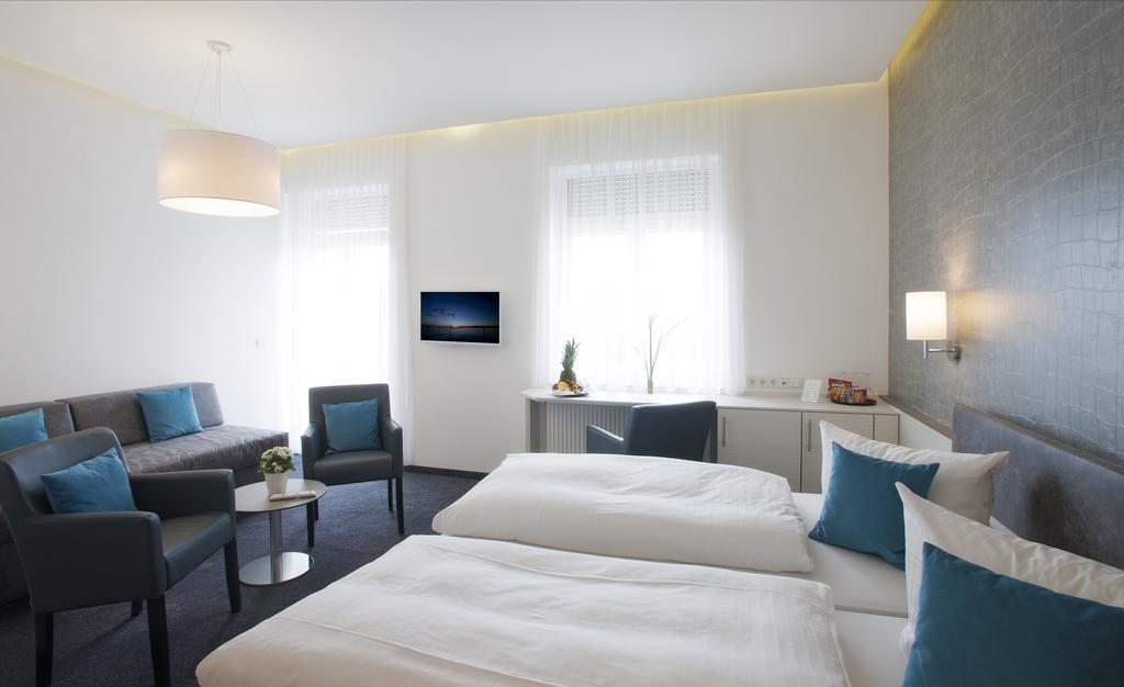 Ebner - Boutique-Hotel & Konditorei Λιντάου Δωμάτιο φωτογραφία