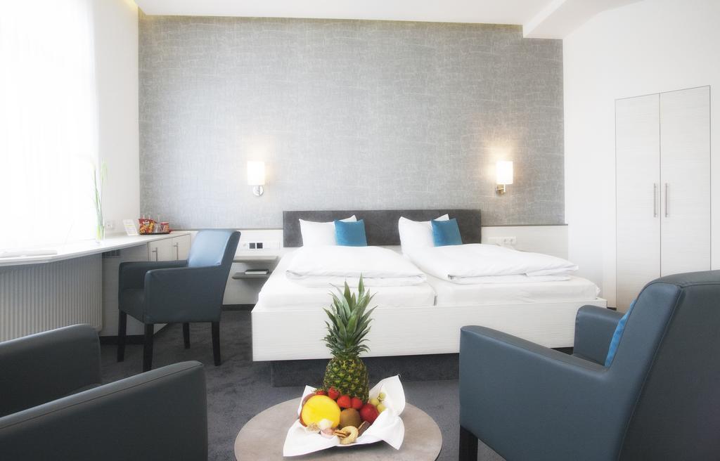 Ebner - Boutique-Hotel & Konditorei Λιντάου Δωμάτιο φωτογραφία