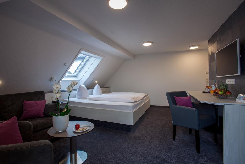 Ebner - Boutique-Hotel & Konditorei Λιντάου Εξωτερικό φωτογραφία