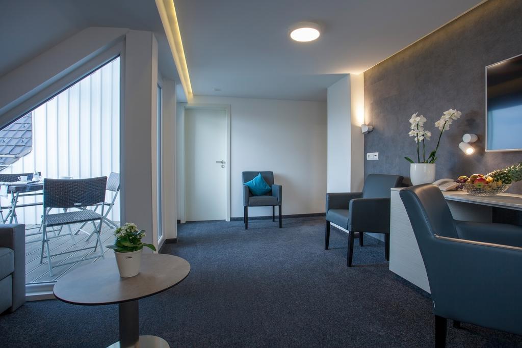 Ebner - Boutique-Hotel & Konditorei Λιντάου Εξωτερικό φωτογραφία