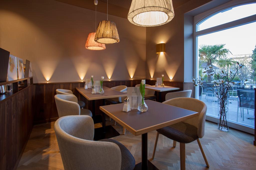 Ebner - Boutique-Hotel & Konditorei Λιντάου Εξωτερικό φωτογραφία