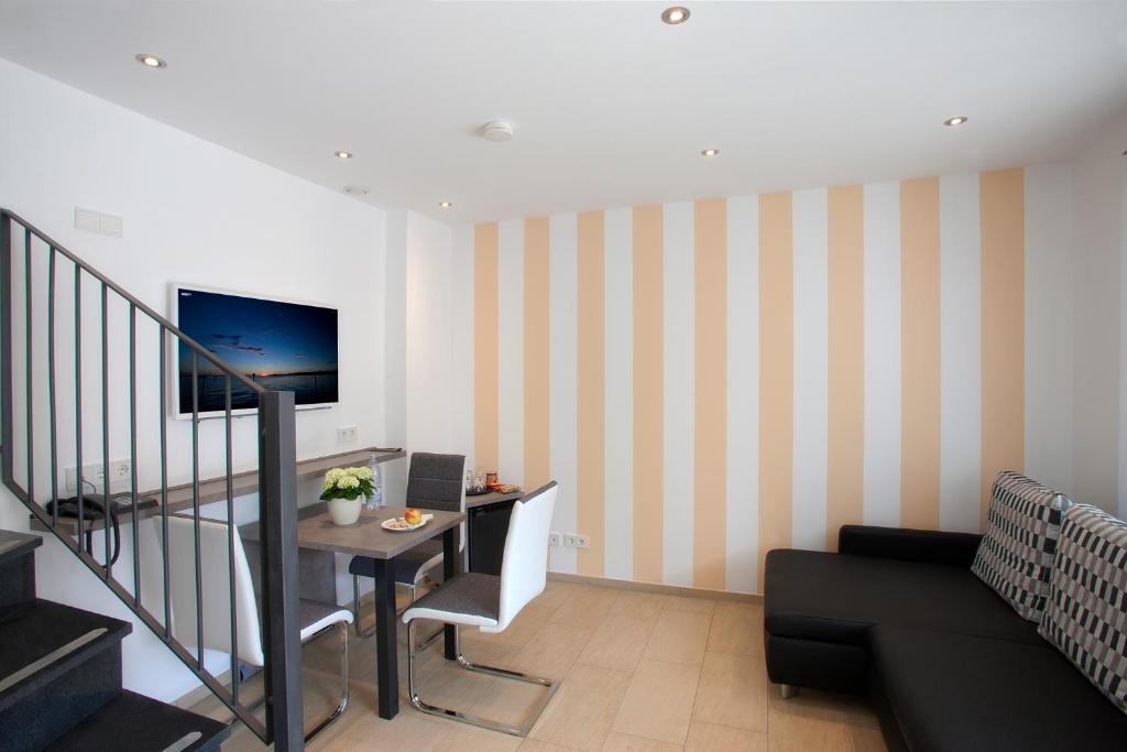 Ebner - Boutique-Hotel & Konditorei Λιντάου Δωμάτιο φωτογραφία